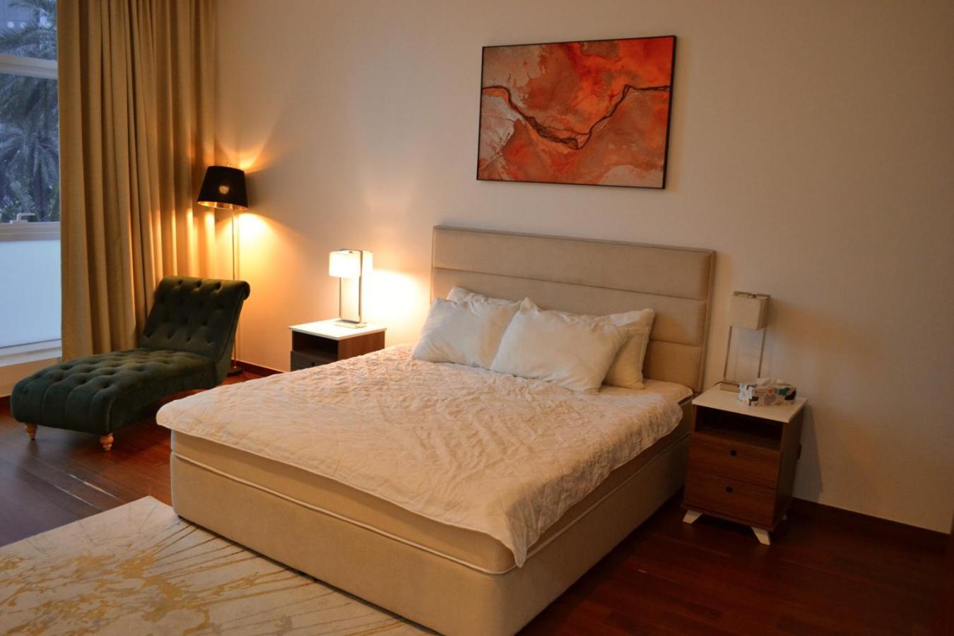 Luxury Island Escape Private Lazy River Ula Vibes Palm Jumeirah Apartment Dubai