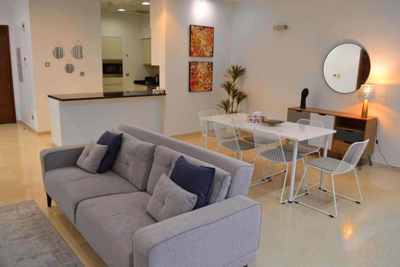 Luxury Island Escape Private Lazy River Ula Vibes Palm Jumeirah Apartment